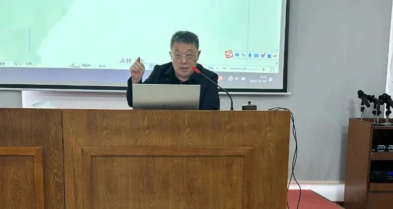 集团董事长.jpg